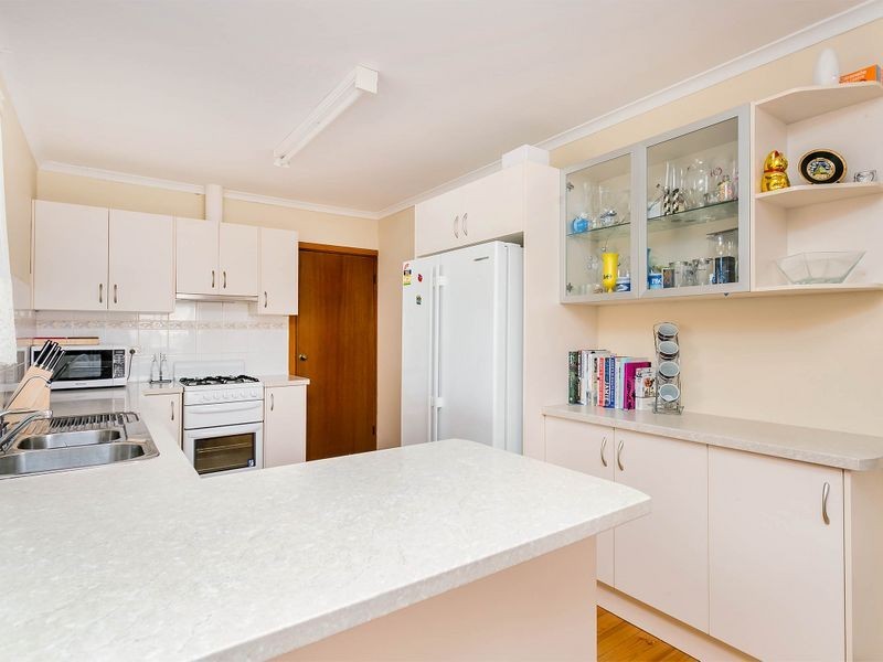 6 Shirley Avenue, Parafield Gardens SA 5107