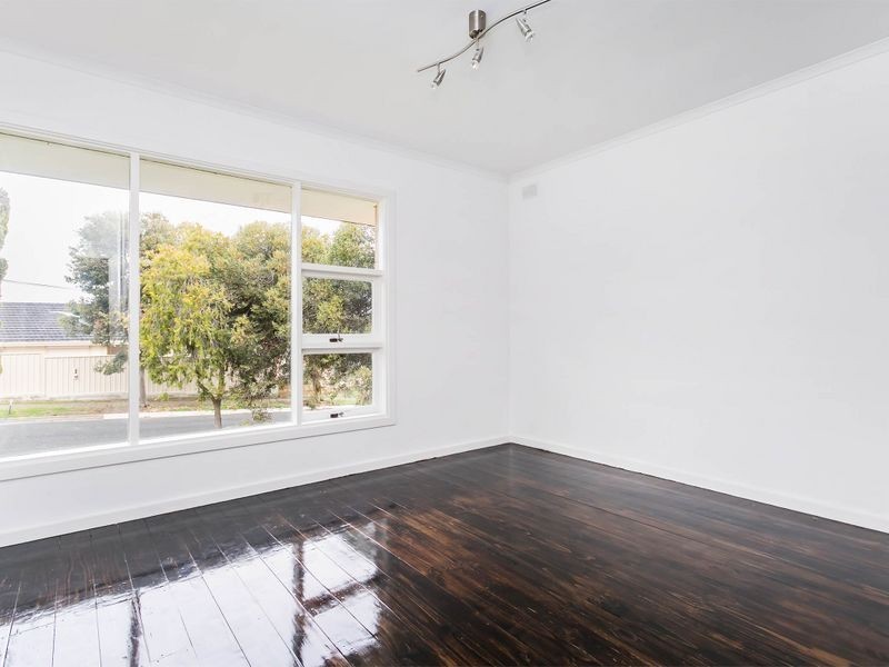 16 Wendy Avenue, Valley View SA 5093