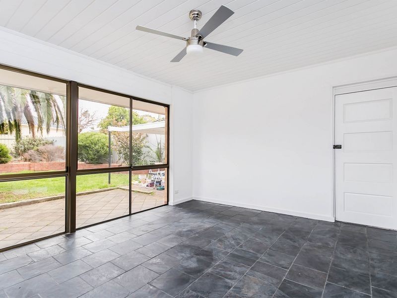 16 Wendy Avenue, Valley View SA 5093