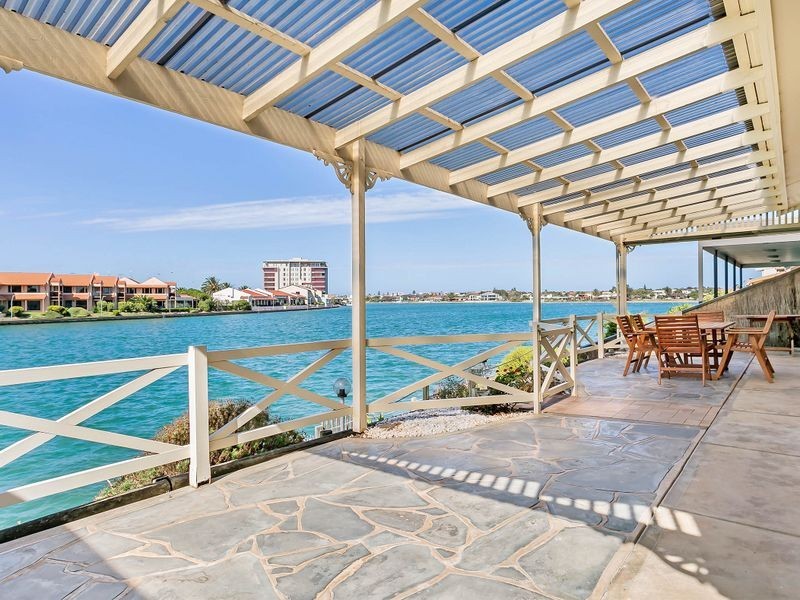 16 Martin Court, West Lakes SA 5021