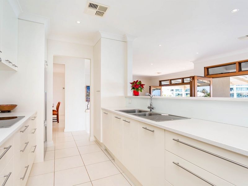 16 Martin Court, West Lakes SA 5021