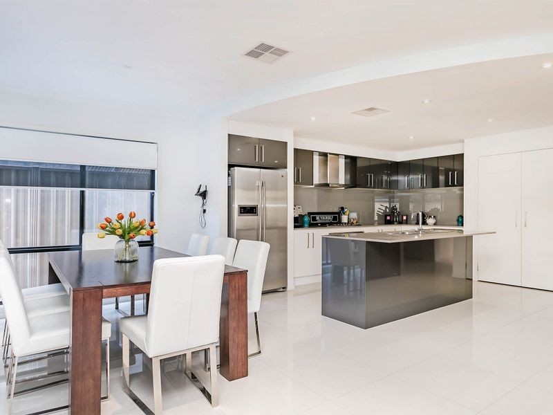 6a Fisher Place, West Lakes SA 5021