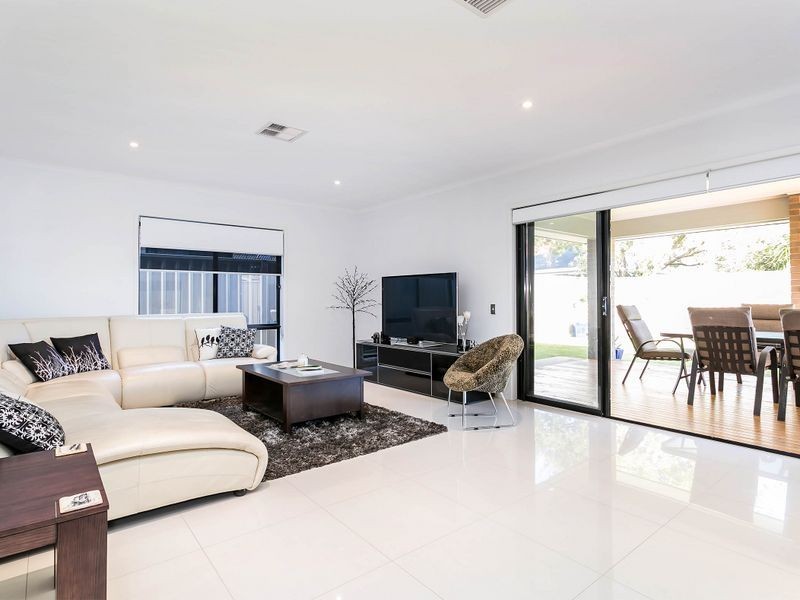 6a Fisher Place, West Lakes SA 5021