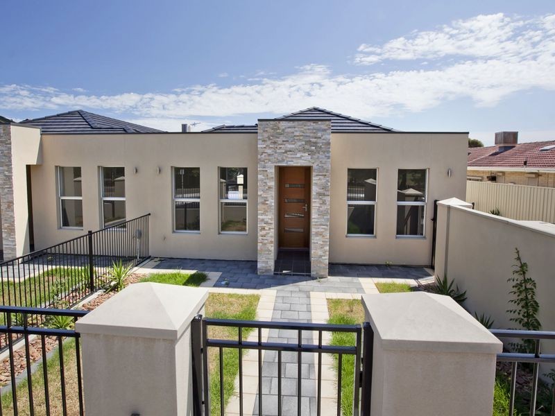 212 Trimmer Parade, Seaton SA 5023