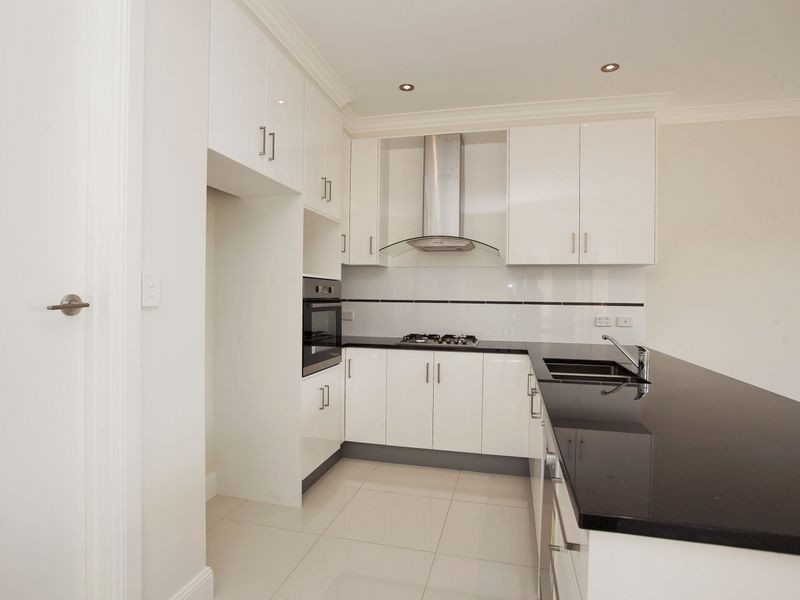 212 Trimmer Parade, Seaton SA 5023