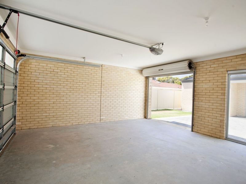 212 Trimmer Parade, Seaton SA 5023