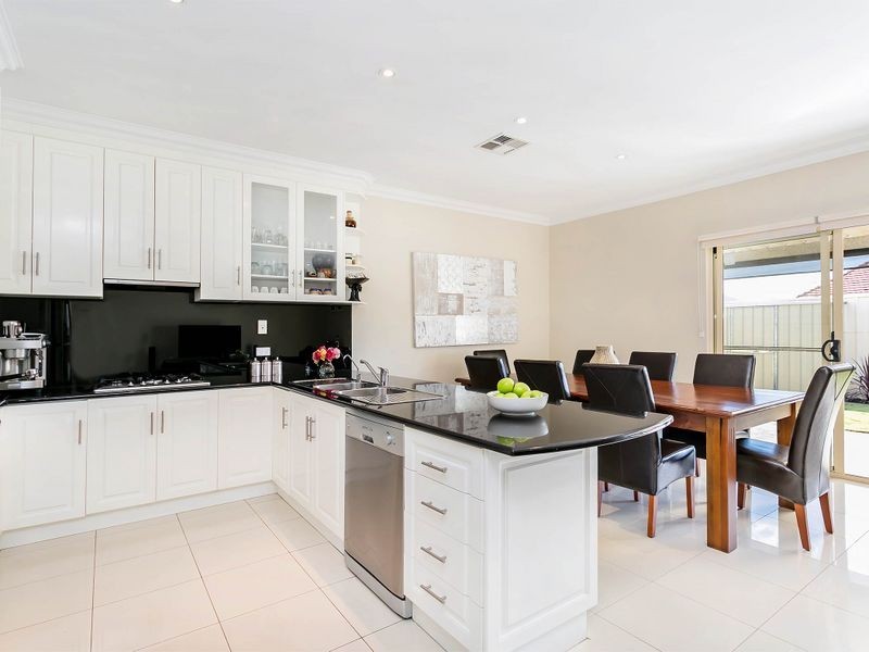 6 Collingwood Avenue, Flinders Park SA 5025