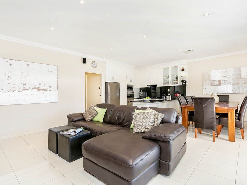 6 Collingwood Avenue, Flinders Park SA 5025