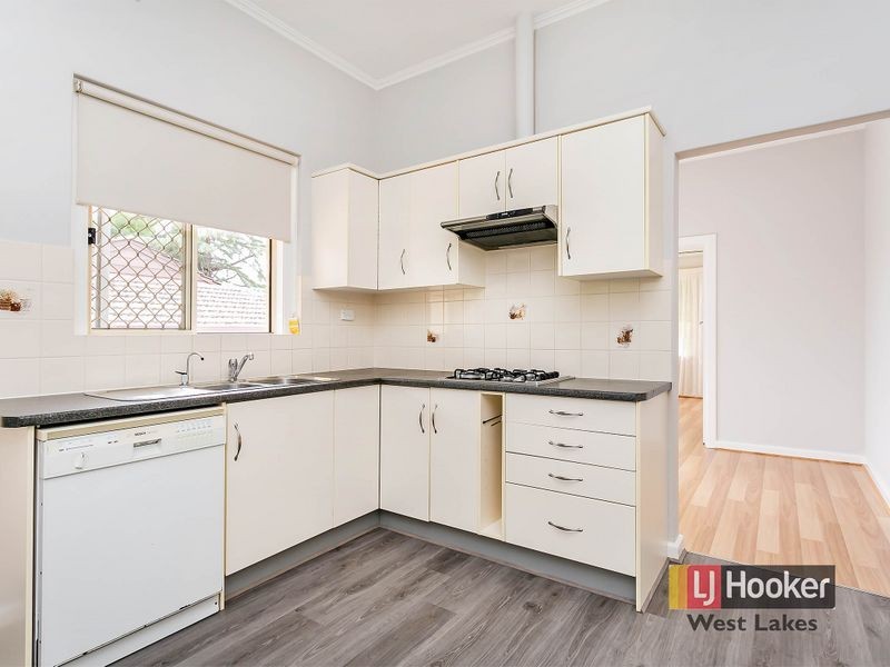 30 Hillsea Avenue, Clearview SA 5085