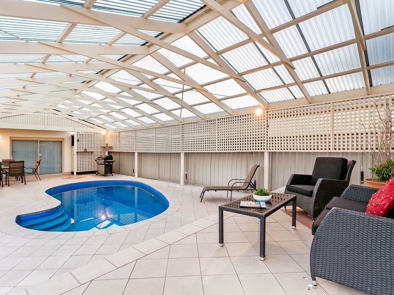 16 Lochside Drive, West Lakes SA 5021