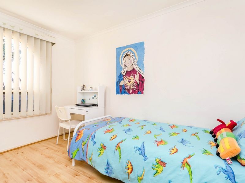 16 Lochside Drive, West Lakes SA 5021