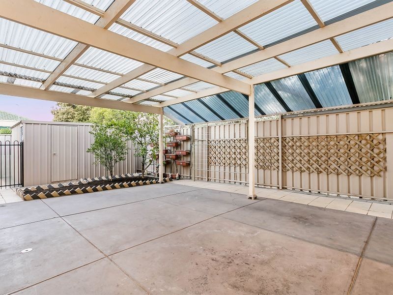 16 Lochside Drive, West Lakes SA 5021