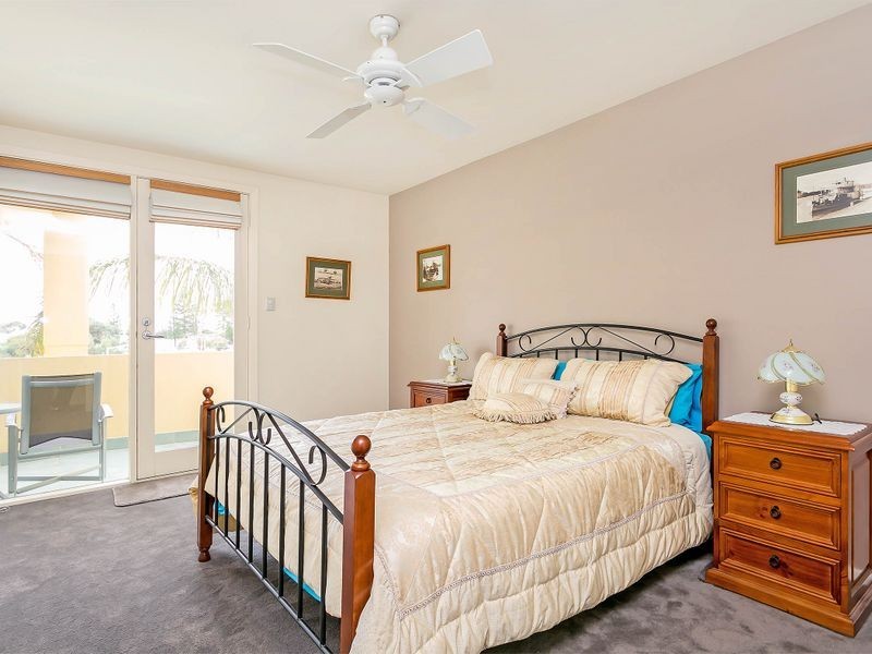 15a Alexa Road, North Haven SA 5018