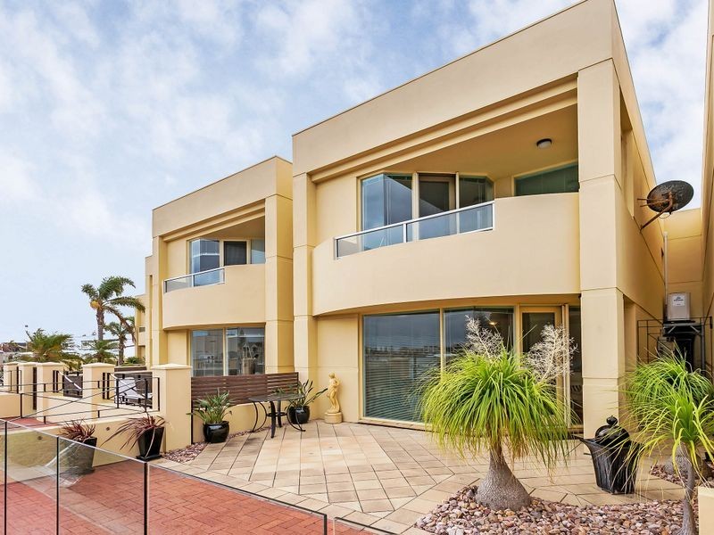 15a Alexa Road, North Haven SA 5018