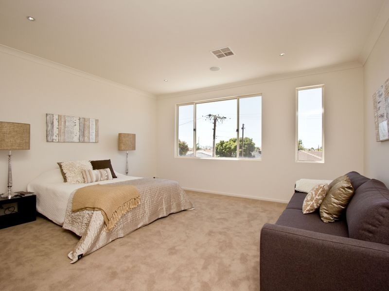 8 St Albans Terrace, Semaphore Park SA 5019