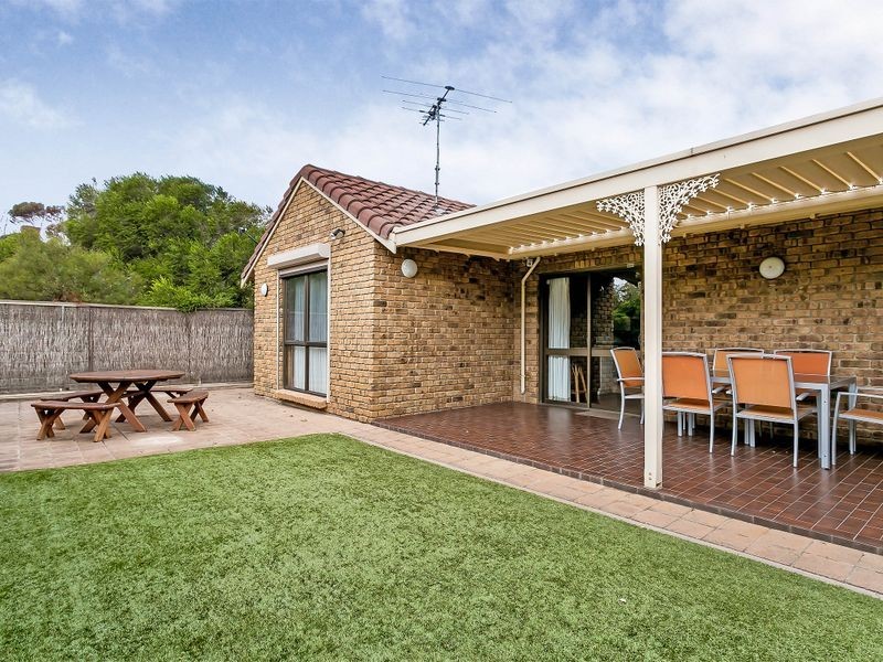 12 Anna Court, West Lakes SA 5021