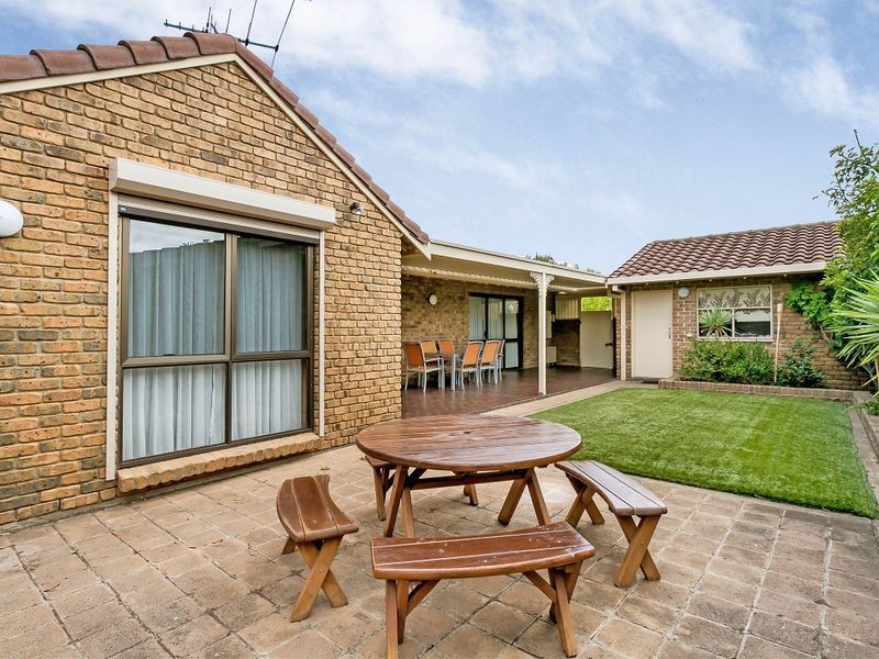 12 Anna Court, West Lakes SA 5021