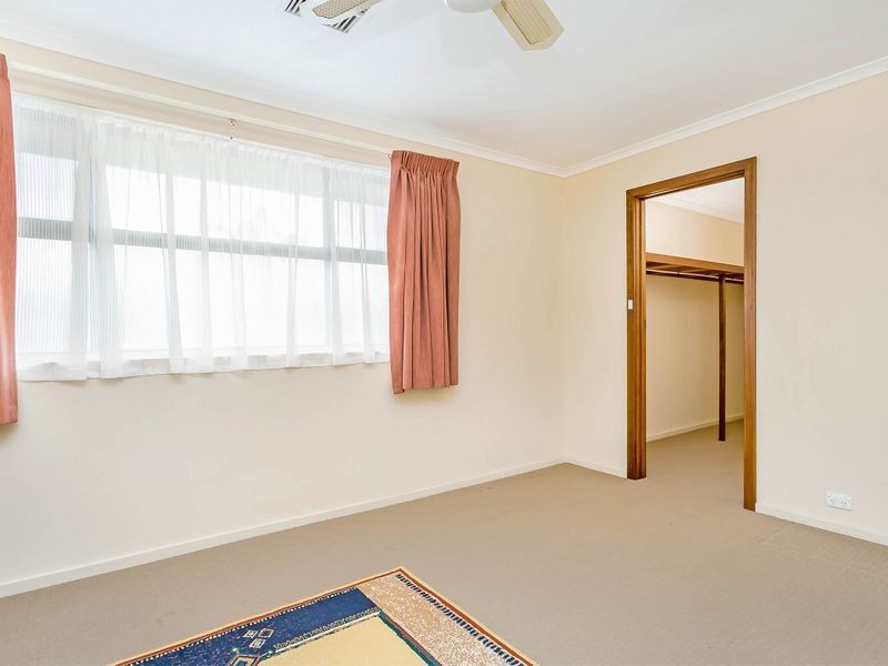 8 Hayes Court, West Lakes SA 5021