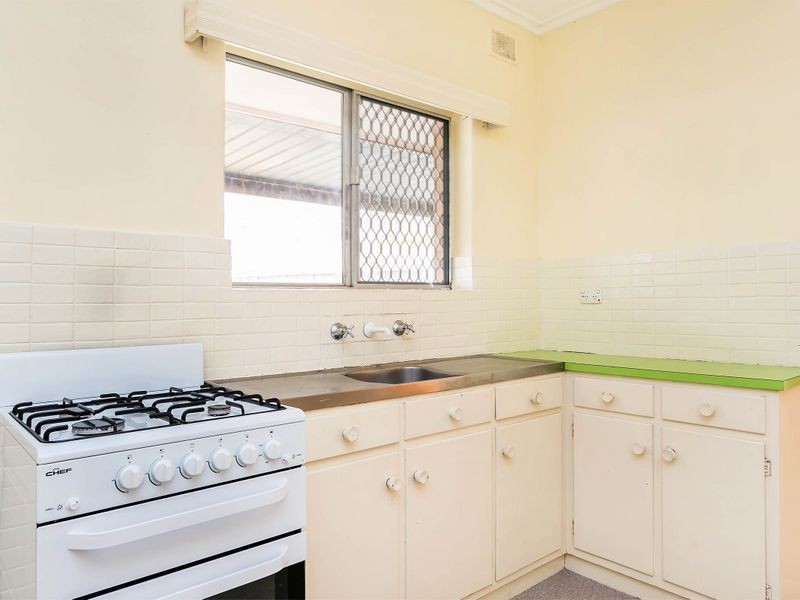 32 Bains Road, Morphett Vale SA 5162