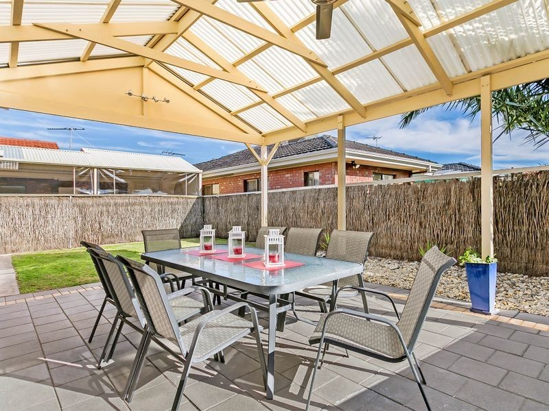 3/10 Cocos Grove, West Lakes SA 5021