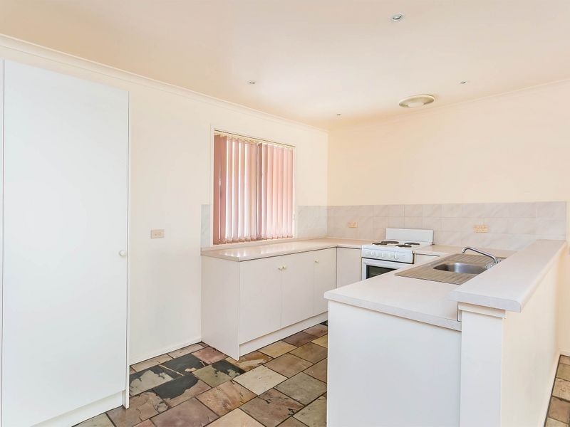 15 Veart Court, Woodcroft SA 5162