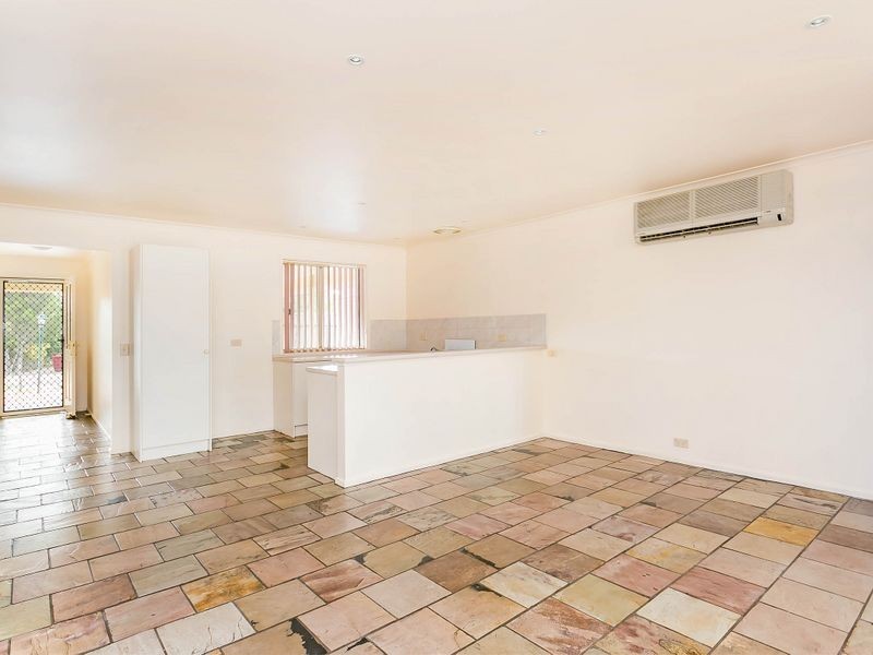 15 Veart Court, Woodcroft SA 5162