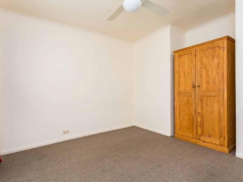 15 Veart Court, Woodcroft SA 5162