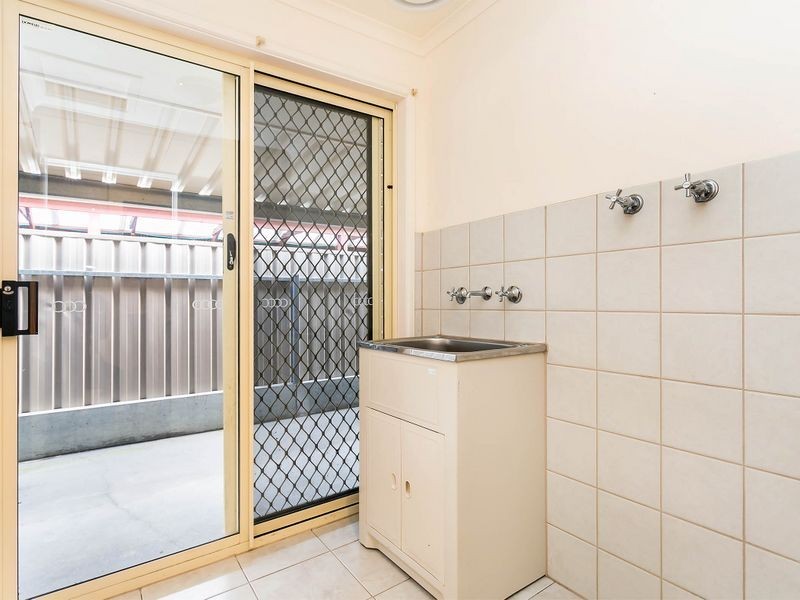 15 Veart Court, Woodcroft SA 5162