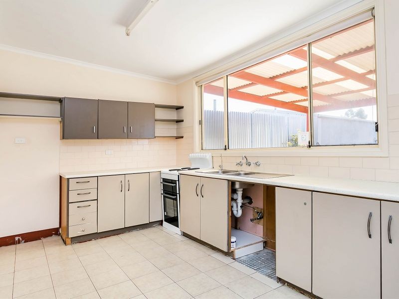 7 Walton Street, Peterhead SA 5016