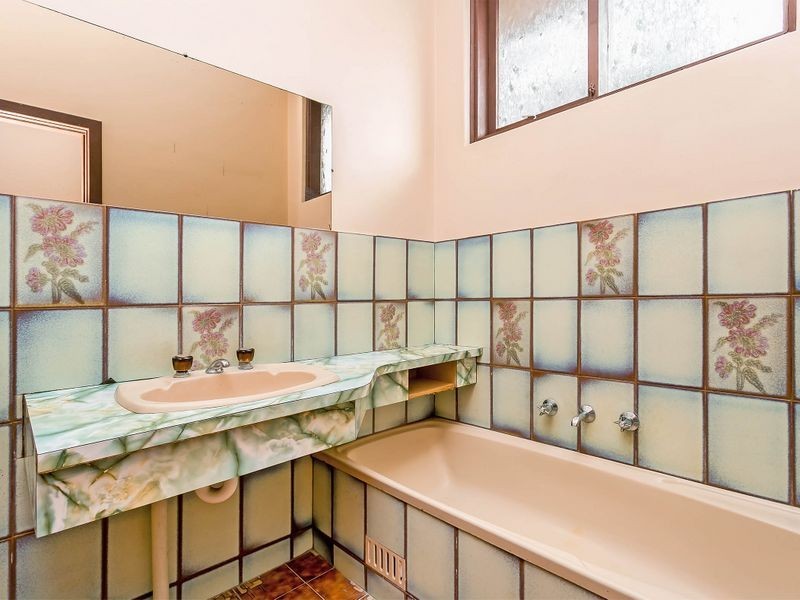 42 Lambert Avenue, West Lakes Shore SA 5020