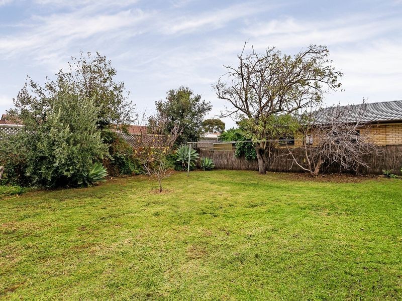 42 Lambert Avenue, West Lakes Shore SA 5020