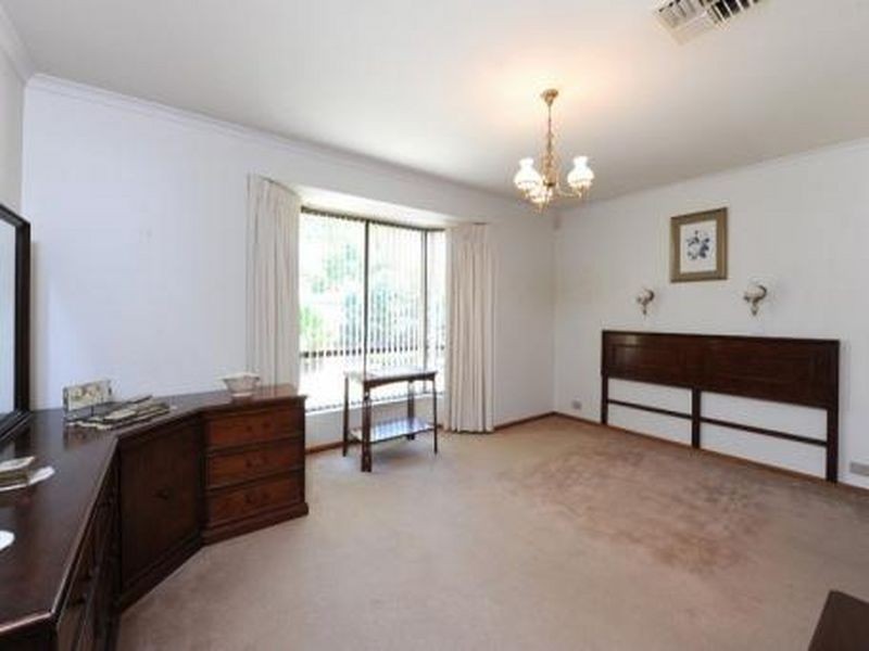 18 John Renwick Place, Modbury Heights SA 5092