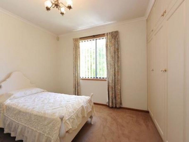 18 John Renwick Place, Modbury Heights SA 5092