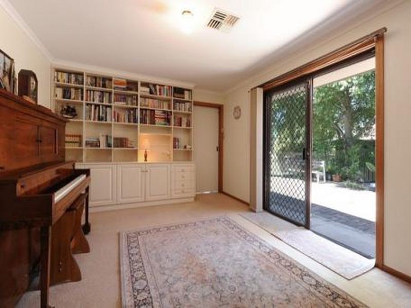 18 John Renwick Place, Modbury Heights SA 5092