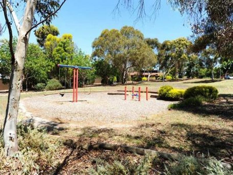 18 John Renwick Place, Modbury Heights SA 5092