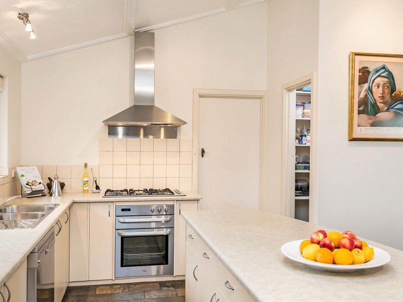 89 Sansom Road, West Lakes Shore SA 5020