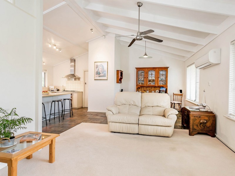 89 Sansom Road, West Lakes Shore SA 5020