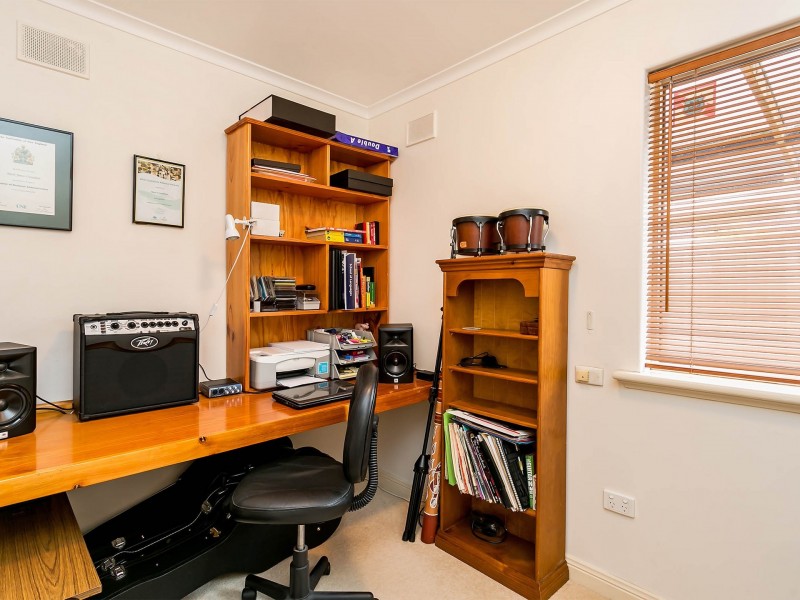 89 Sansom Road, West Lakes Shore SA 5020