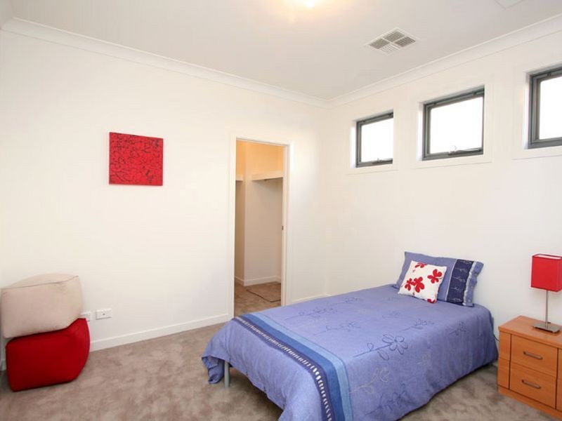 9 Gosse Avenue, Glenelg North SA 5045