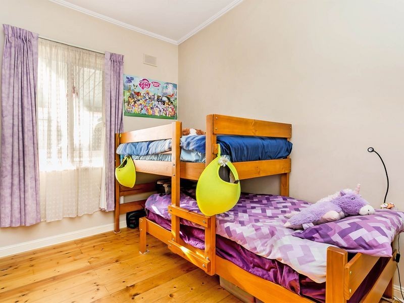 5 Florence Terrace, Rosewater SA 5013