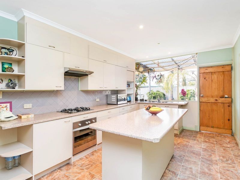 39 Glenhuntley Street, Woodville South SA 5011