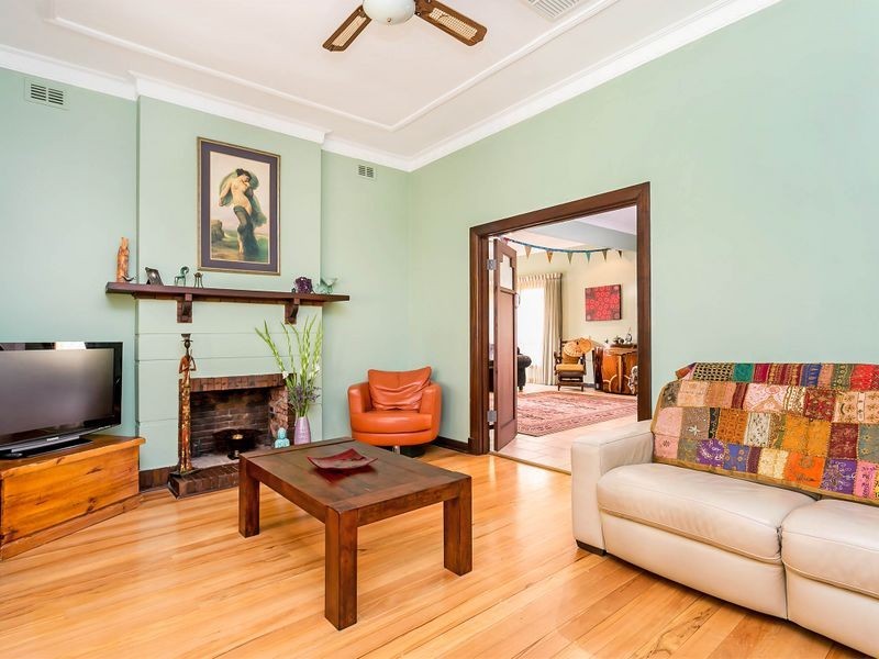 39 Glenhuntley Street, Woodville South SA 5011