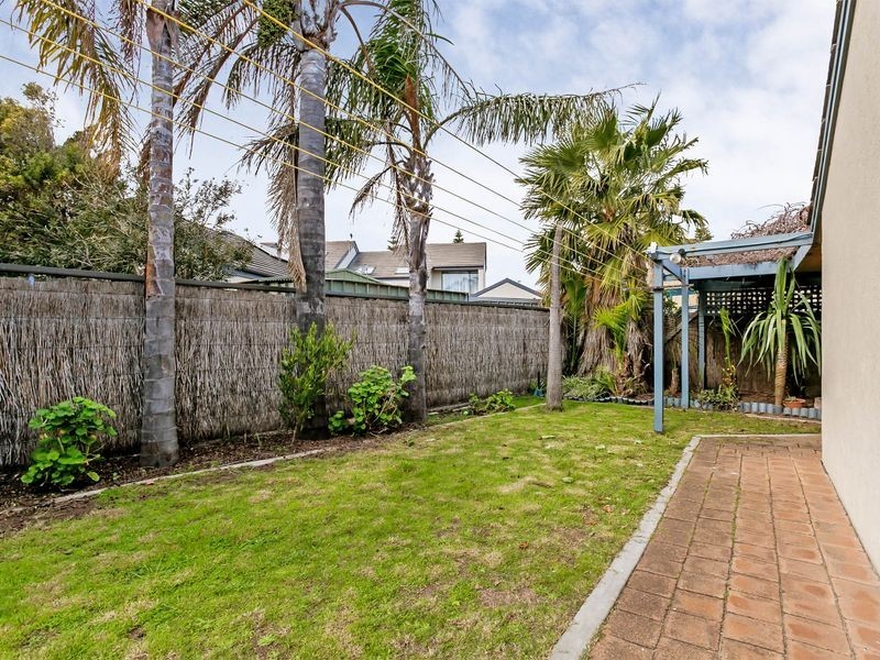 2 Southern Cross Avenue, North Haven SA 5018