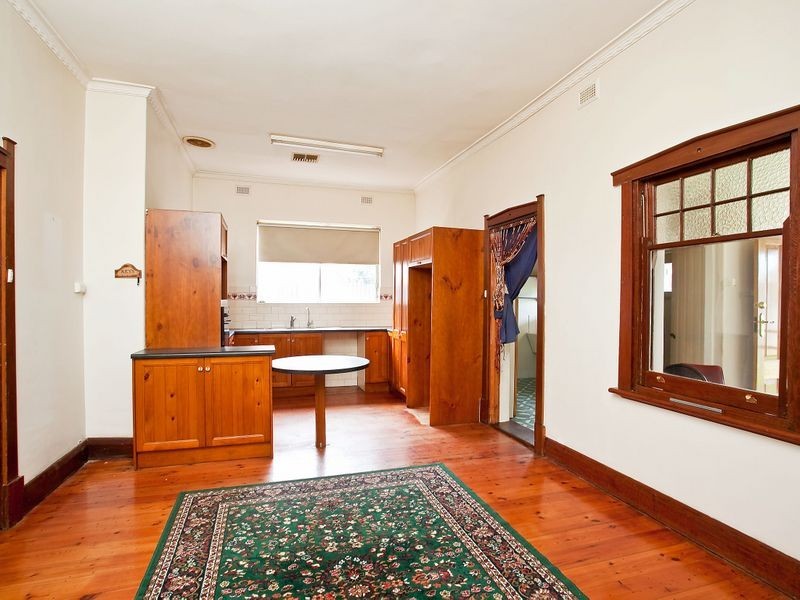 137 Trimmer Parade, Seaton SA 5023