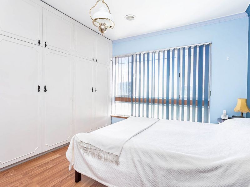 20 Fairway Drive, Seaton SA 5023