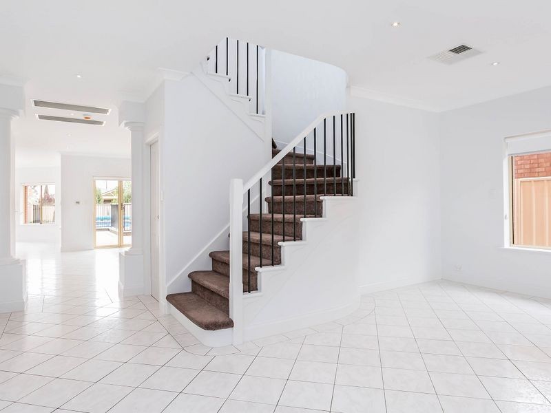 5 Kingston Avenue, Royal Park SA 5014