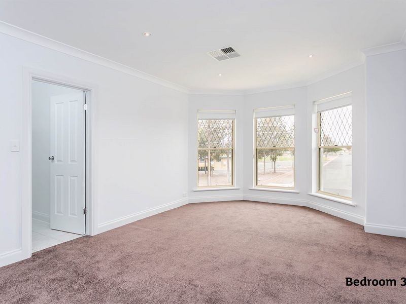 5 Kingston Avenue, Royal Park SA 5014