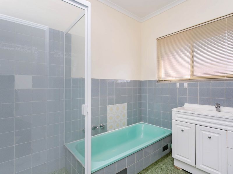 72 Eastern Parade, Ottoway SA 5013