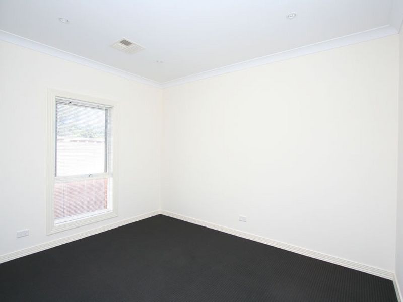 33 Manly Circuit, West Lakes Shore SA 5020