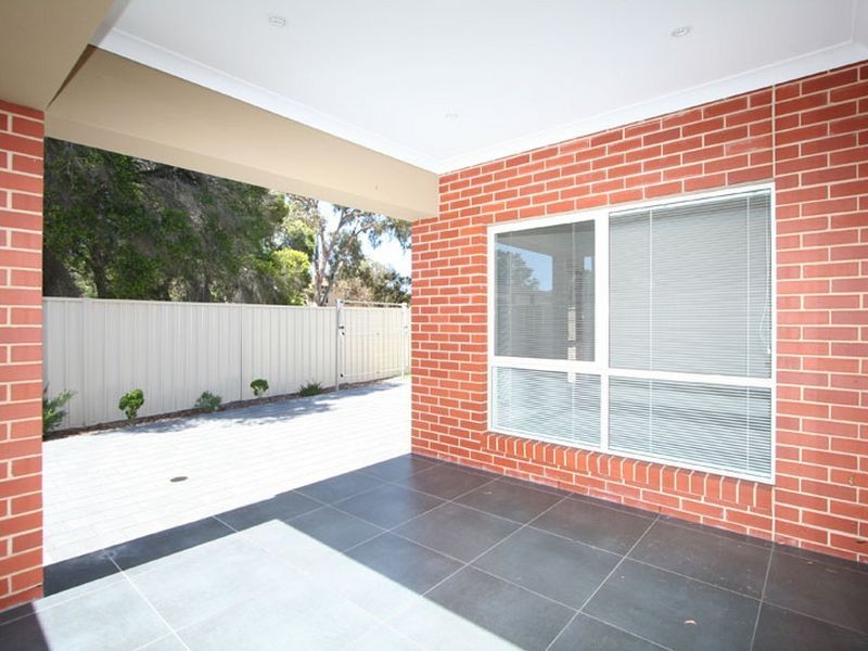 33 Manly Circuit, West Lakes Shore SA 5020